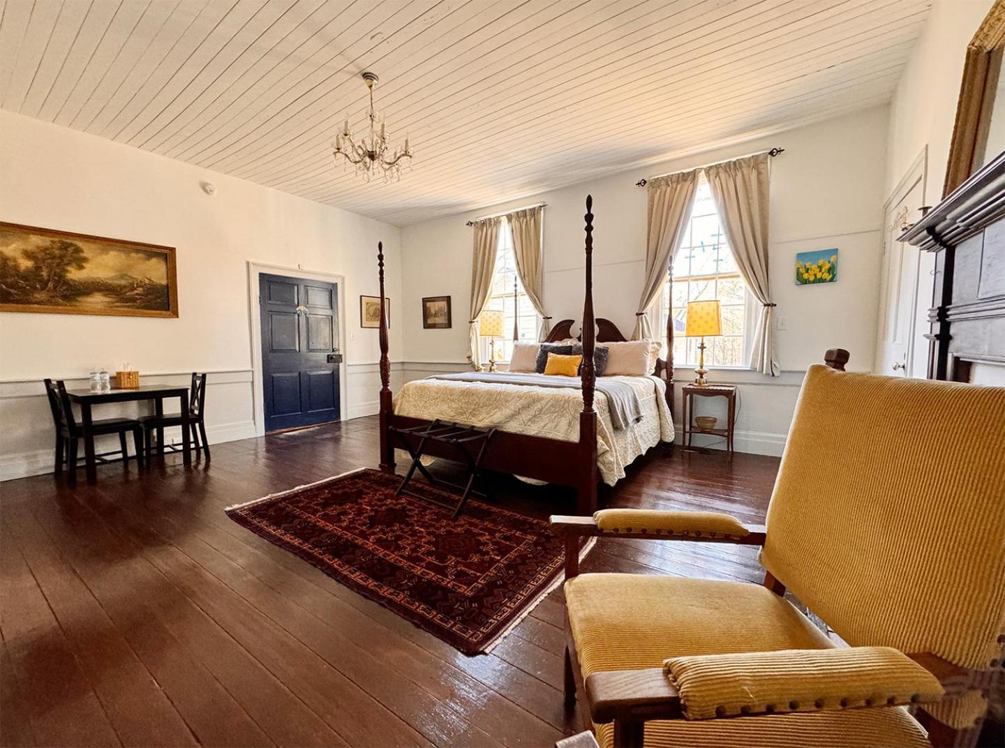The Sunnyside Sisters Bed And Breakfast Clarksville Екстериор снимка