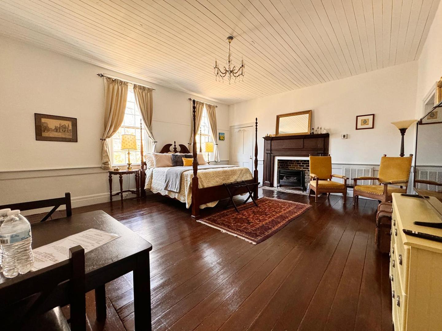 The Sunnyside Sisters Bed And Breakfast Clarksville Екстериор снимка